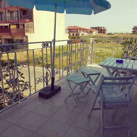 синьо лято 3*