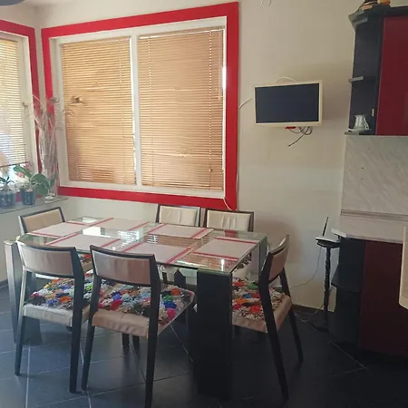 Pensionat синьо лято 3*