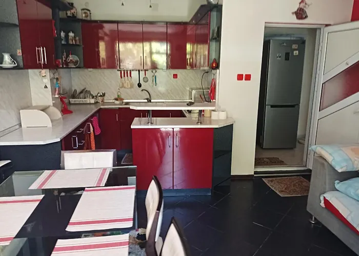 Pensión синьо лято 3*